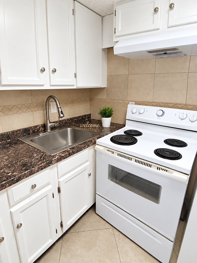2500 Harn Blvd, # F26 6 of 12