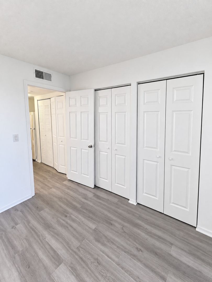 7141 E Bank Dr 6 of 12