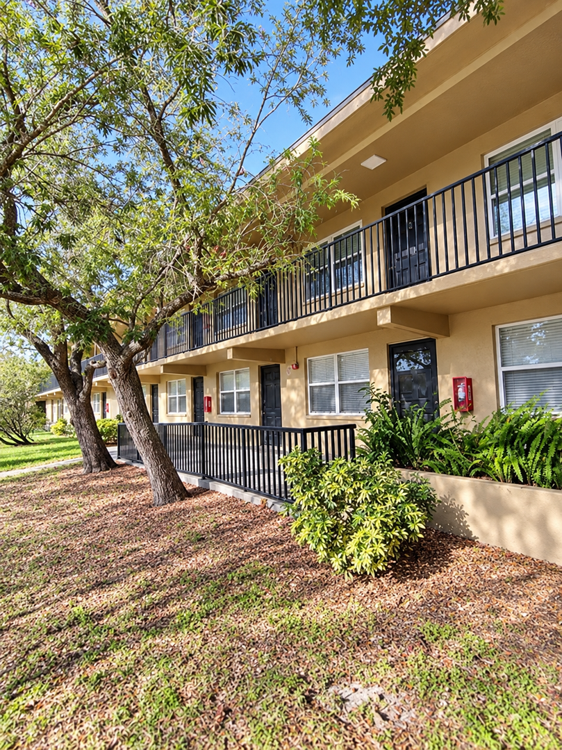 2500 Harn Blvd, # F26 1 of 12