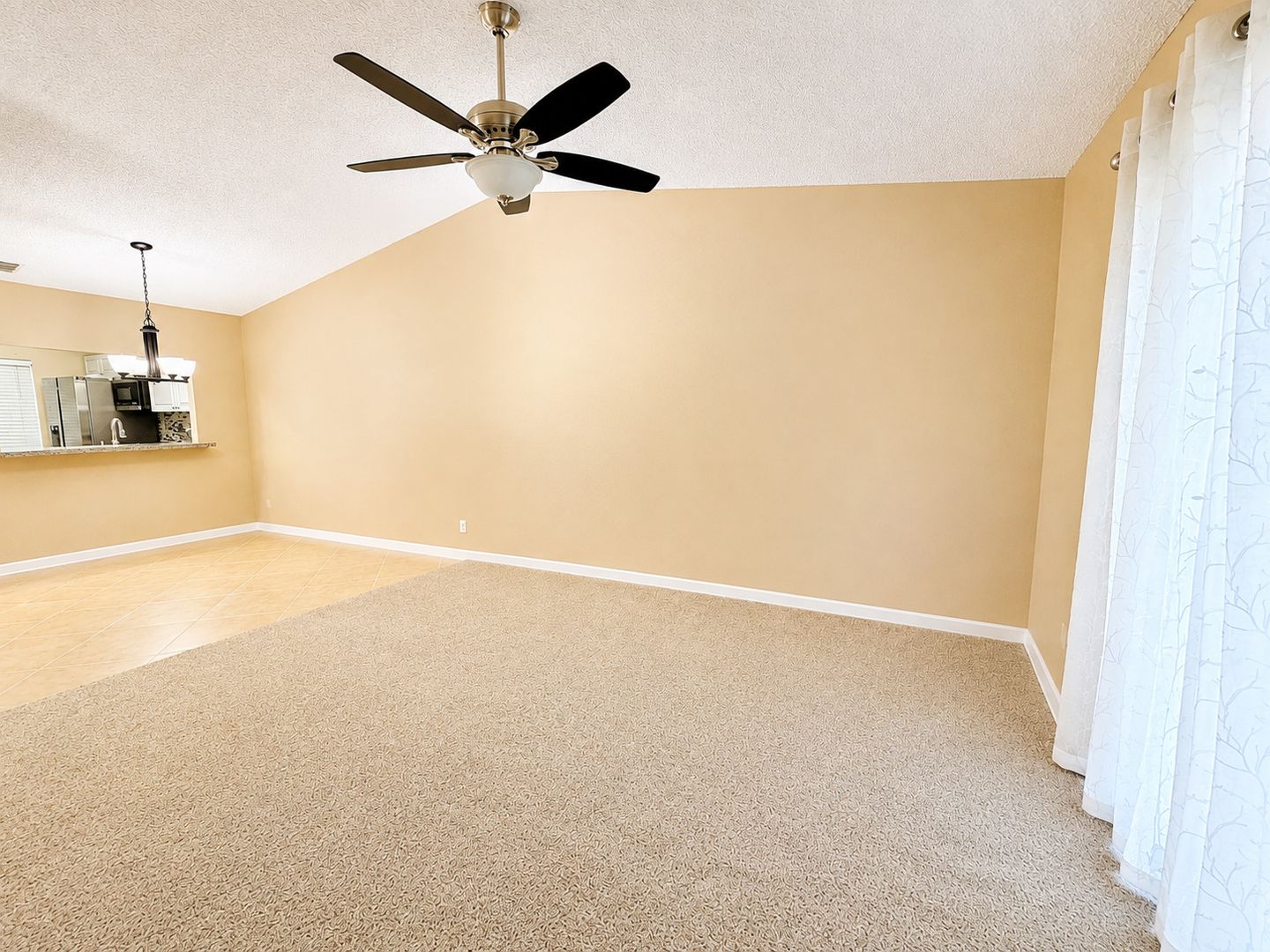 1435 Millstream Ln, Apt 204, Dunedin, FL 34698 4 of 12