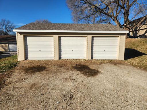 Single Stall Garage on Southside