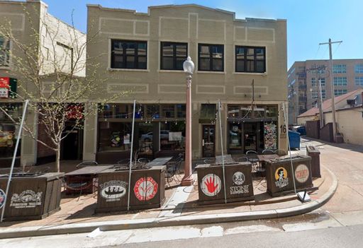 Restaurant Space located next to Barnes! – photo 1