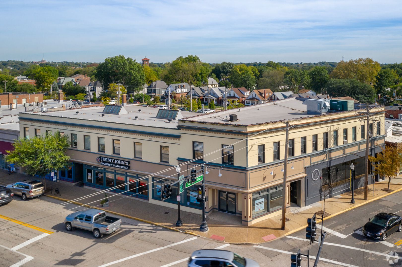 7376 Manchester Road, St. Louis, MO 63143