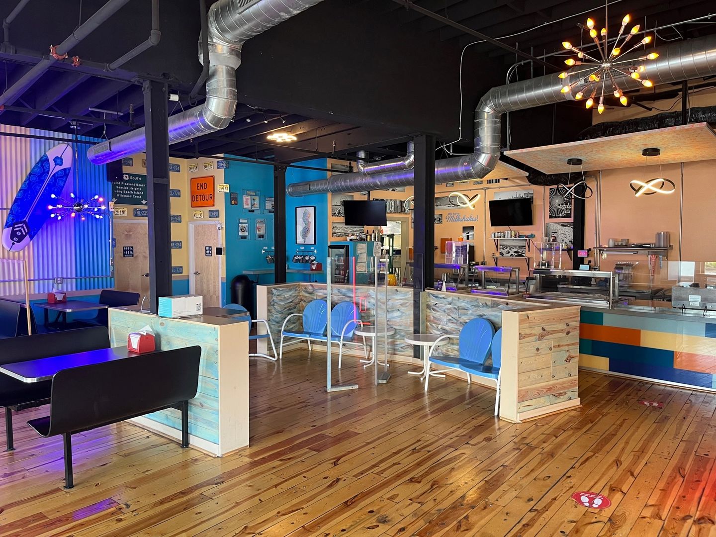 7376 Manchester Road, St. Louis, MO 63143