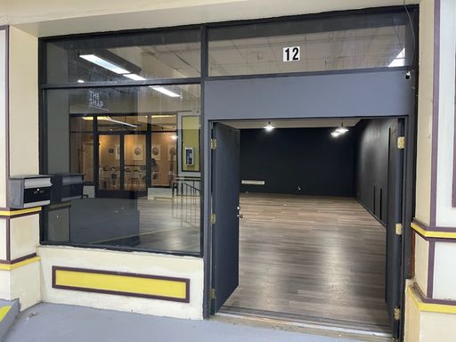 1,300 Sq. Feet commercial space available in downtown Vallejo $5000 bonus signature package – photo 1