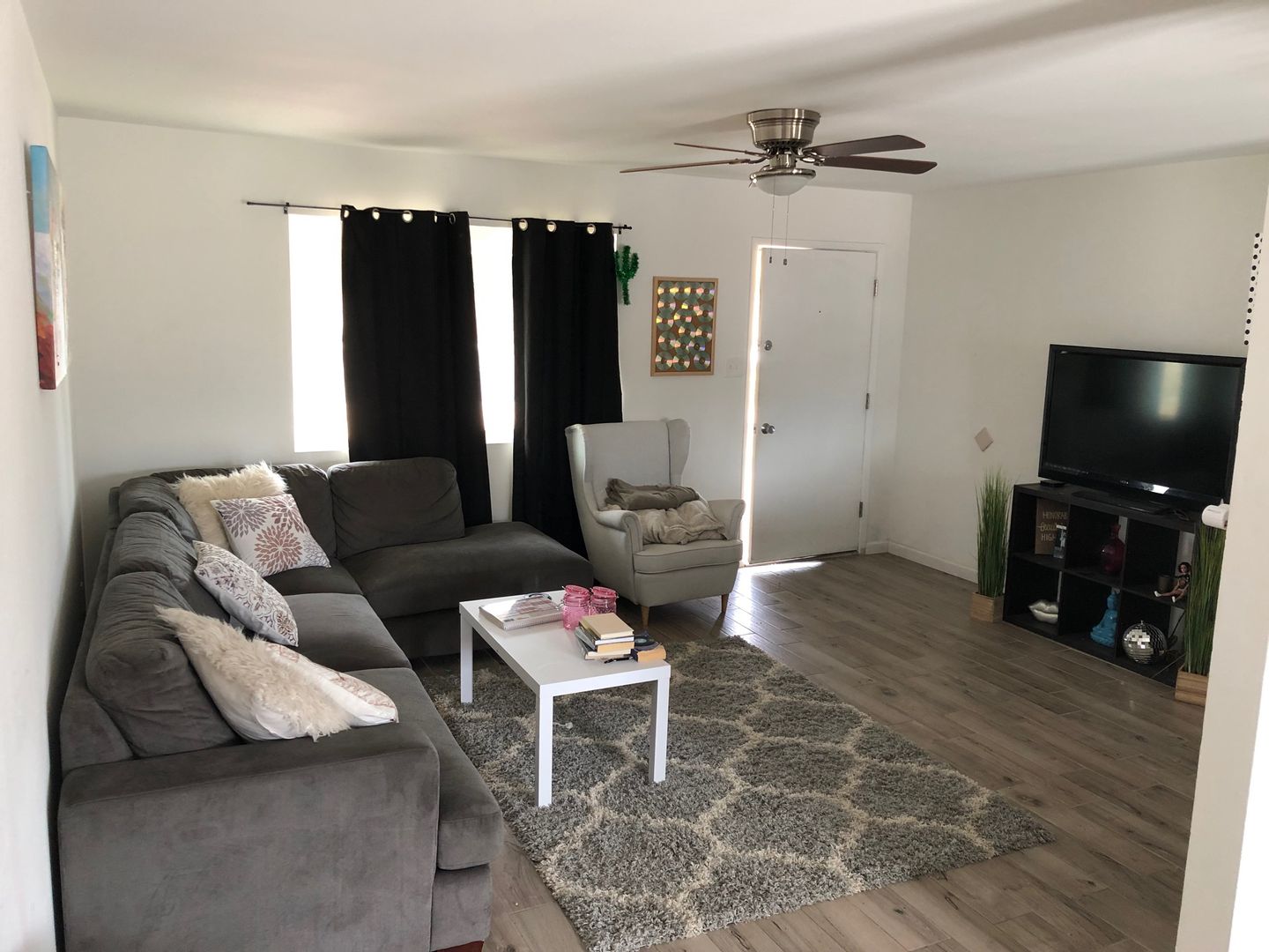 Tempe House: 15 E Alameda Dr