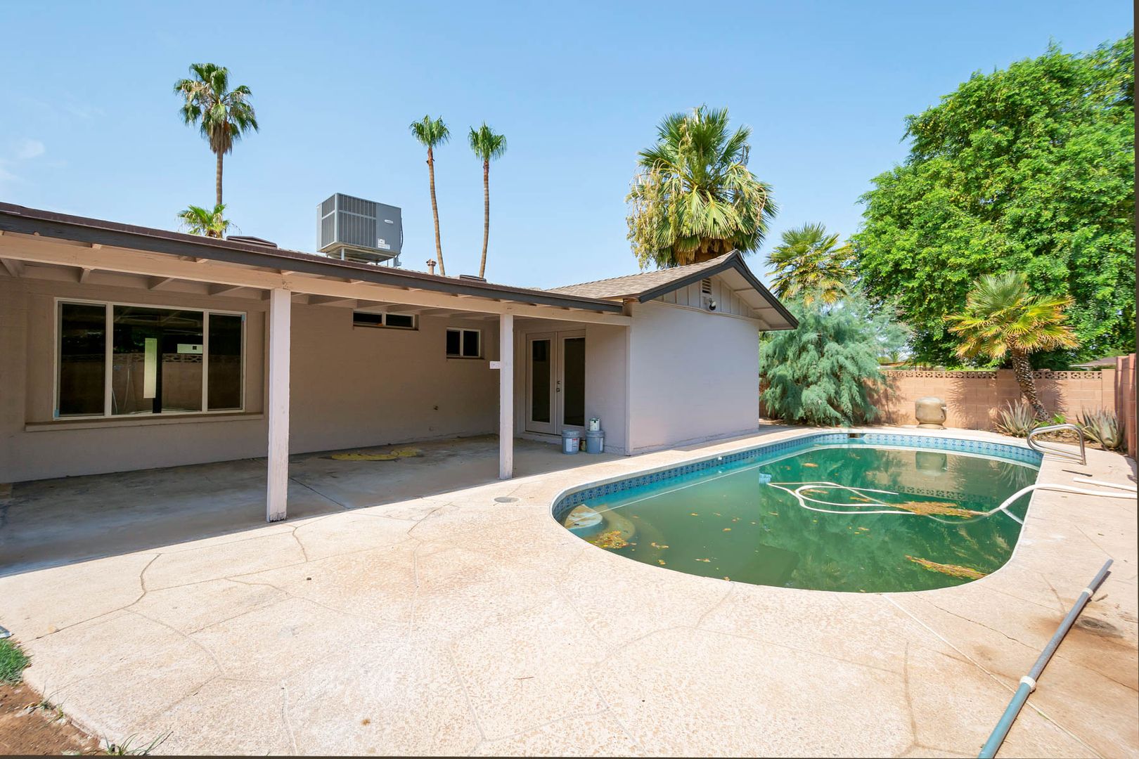 Tempe House: 934 E Manhatton Dr
