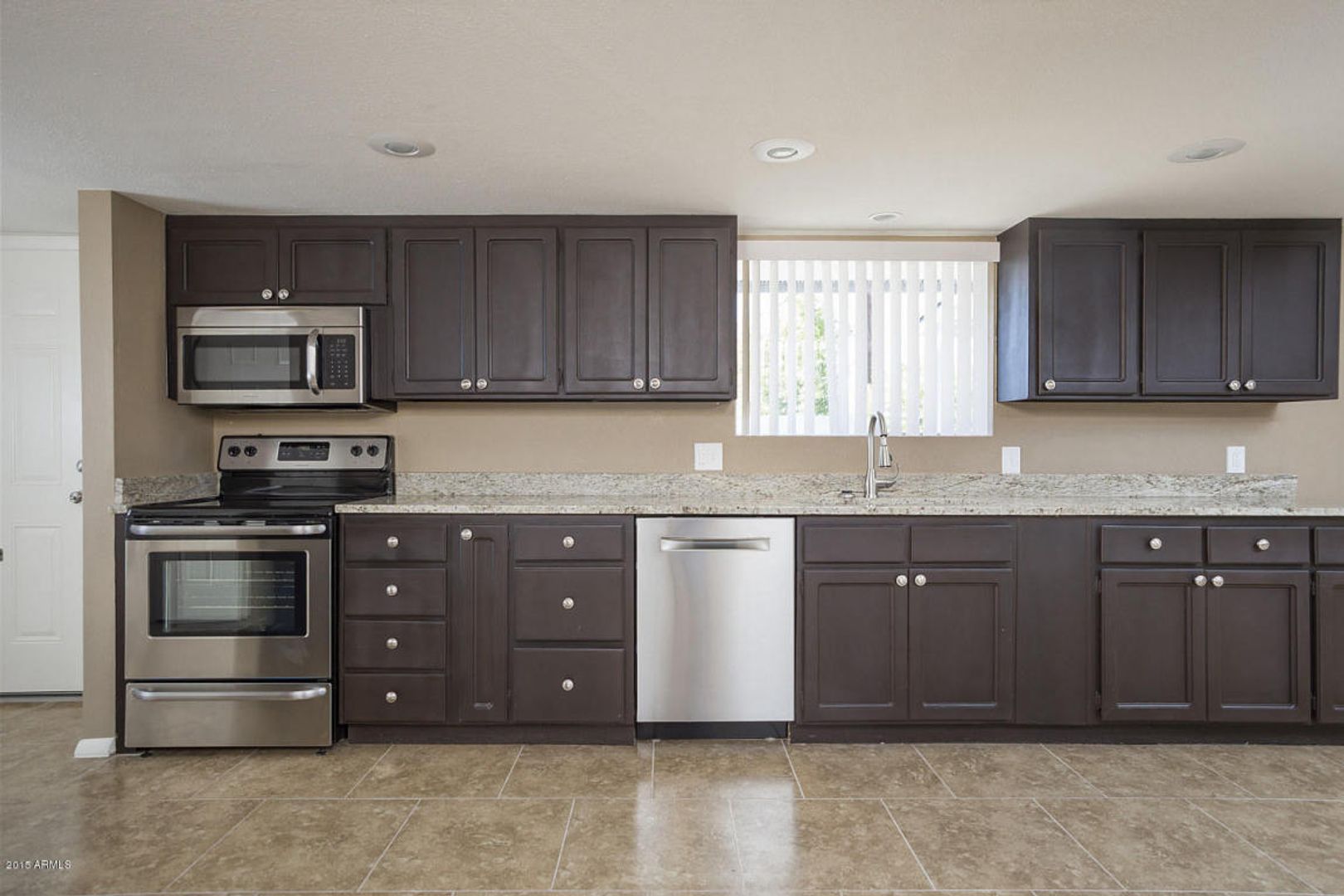 Tempe House: 725 E Alameda Dr