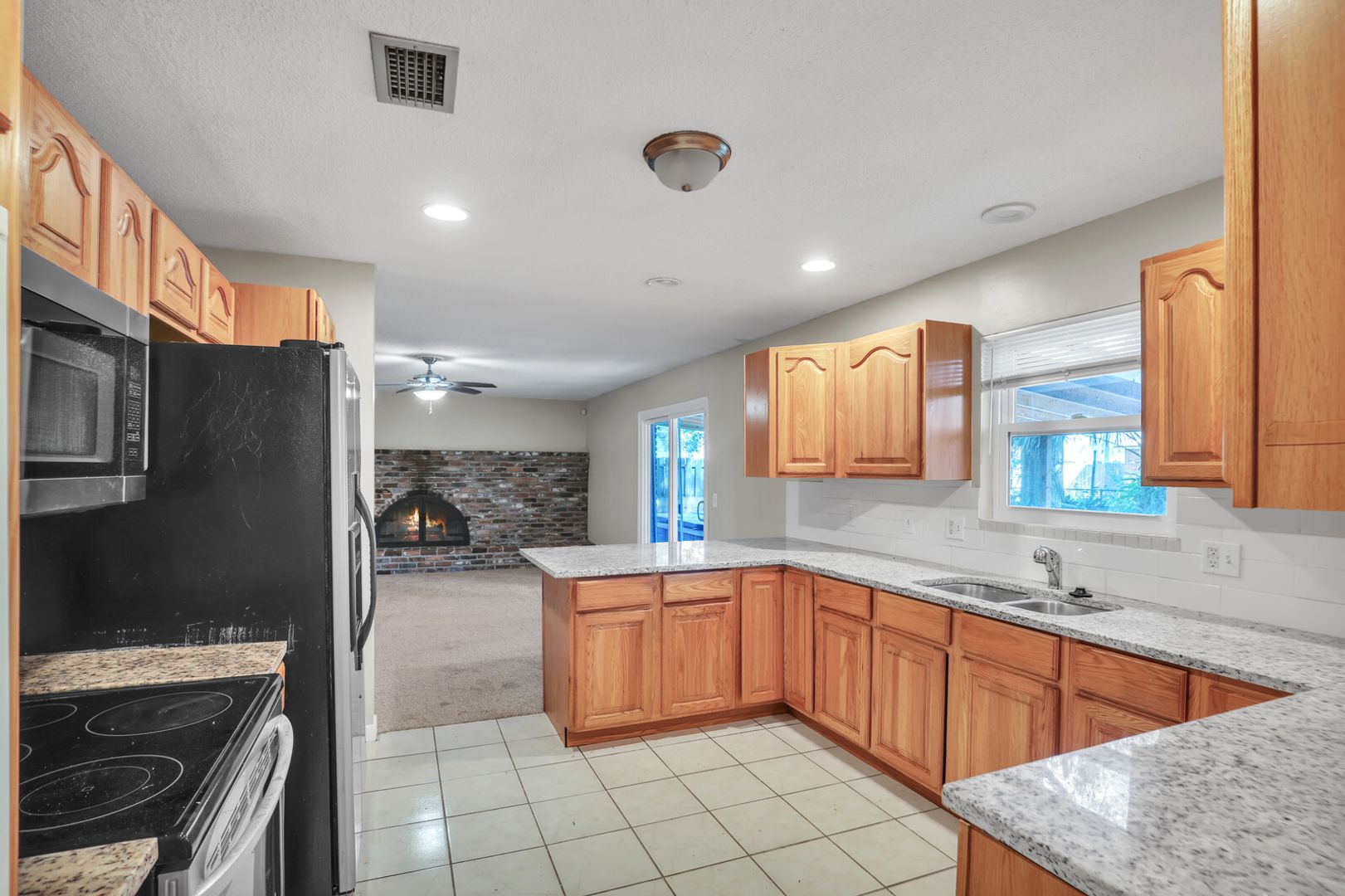 Jacksonville House: 3917 Tara Hall Dr