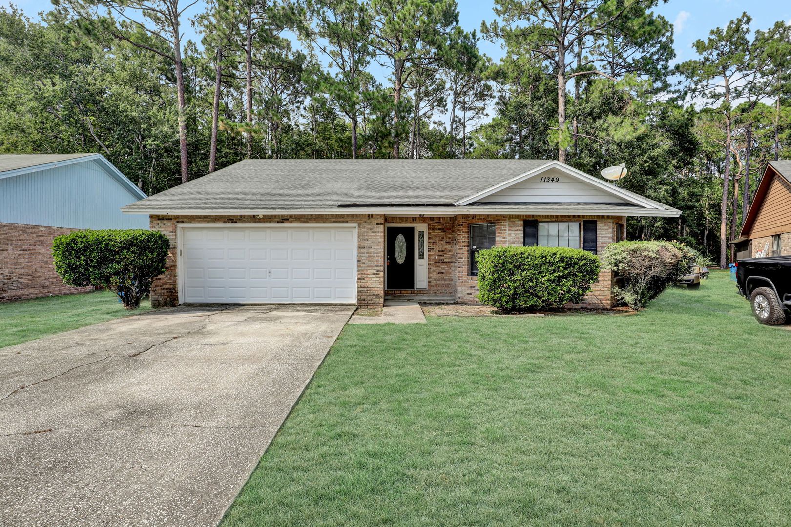 Jacksonville House: 11349 Blossom Ridge