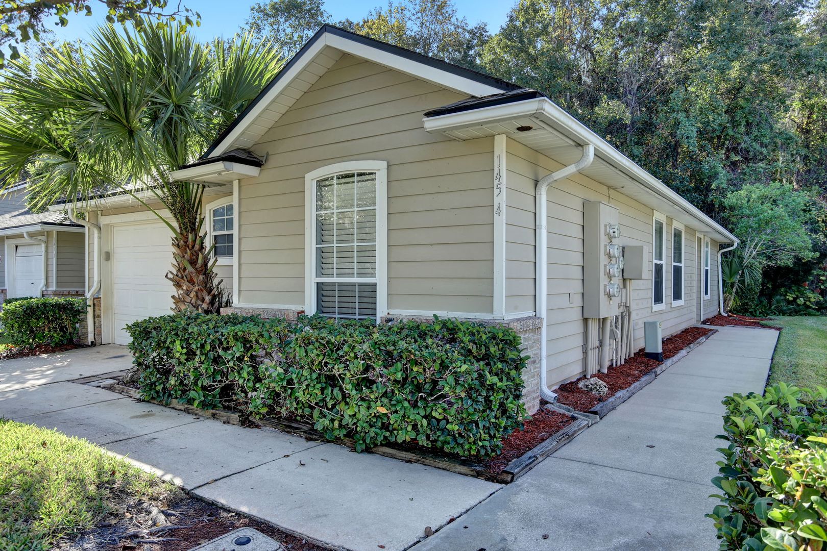 St Johns House: 145 Southern bridge blvd #4