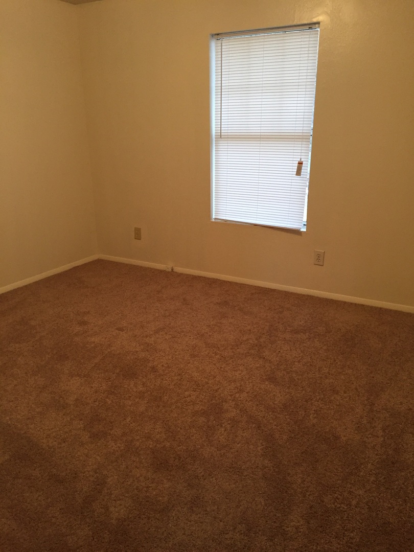 Salisbury Apartment: 734 Ryan Street