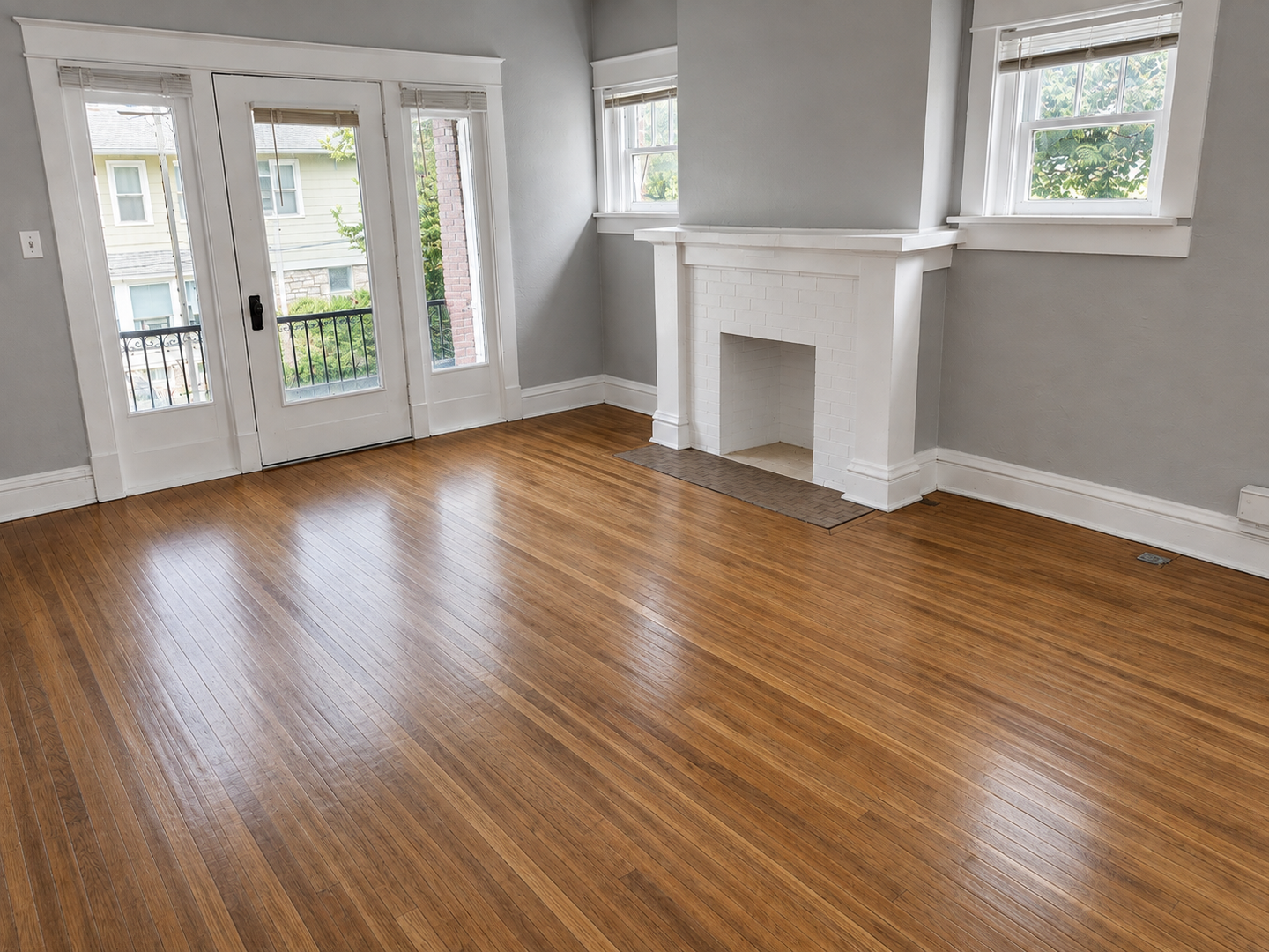 Clean and Updated Apartment in Fantastic Location 10 of 12