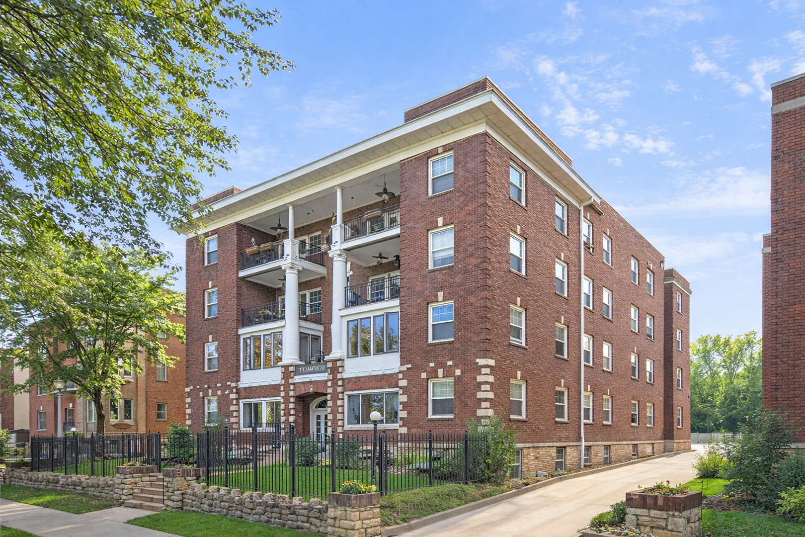 Kansas City Condo: 4434 Mill Creek Parkway