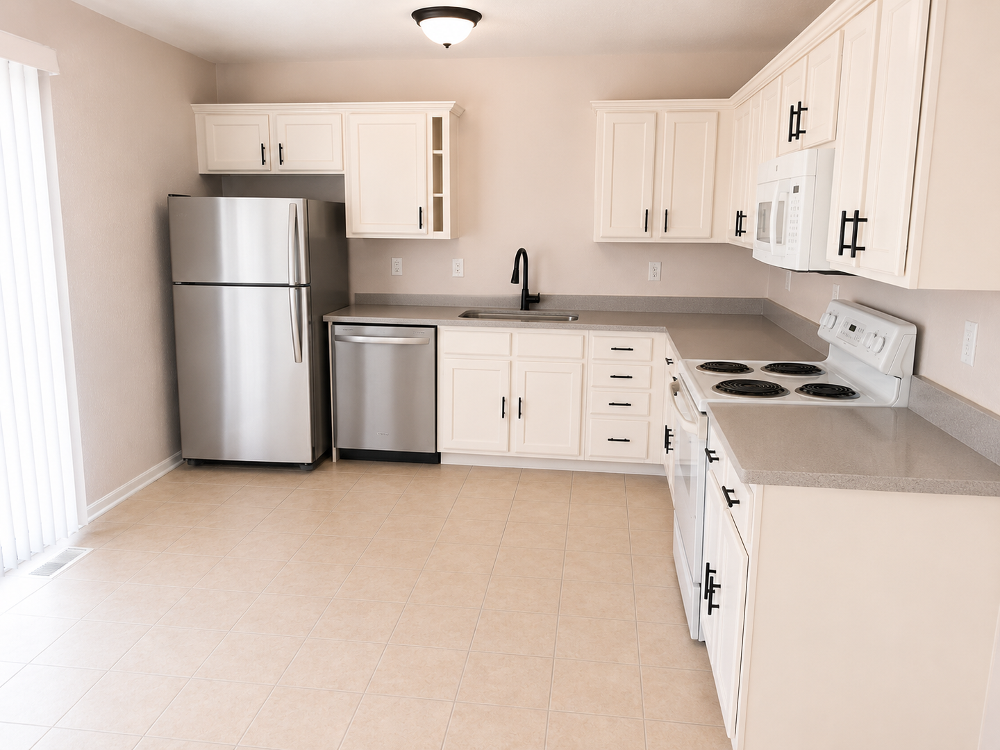 Platte City Townhome: 1810-1914 Century Hill