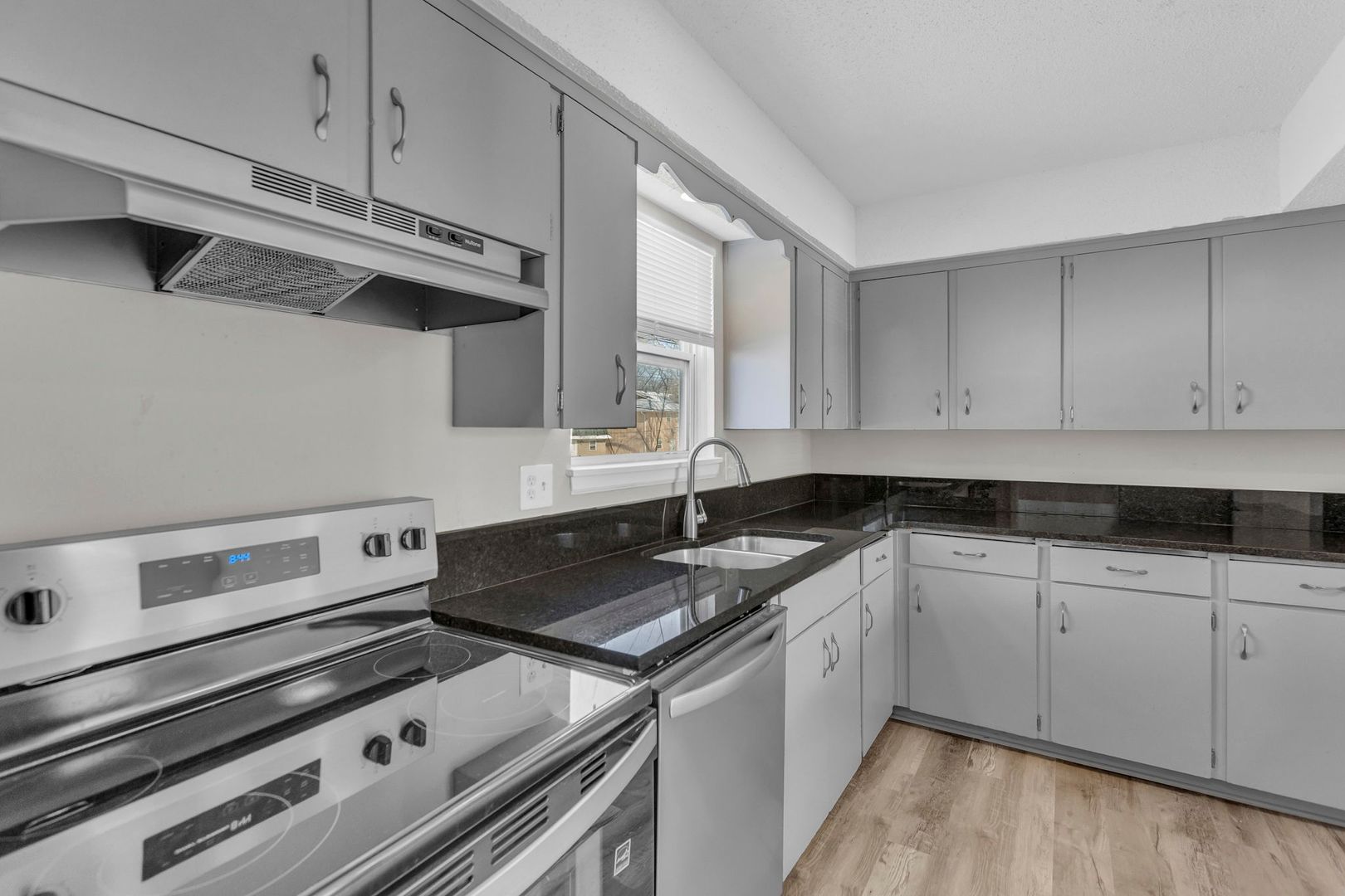 Belton Multiplex: 218 E. Hargis St.