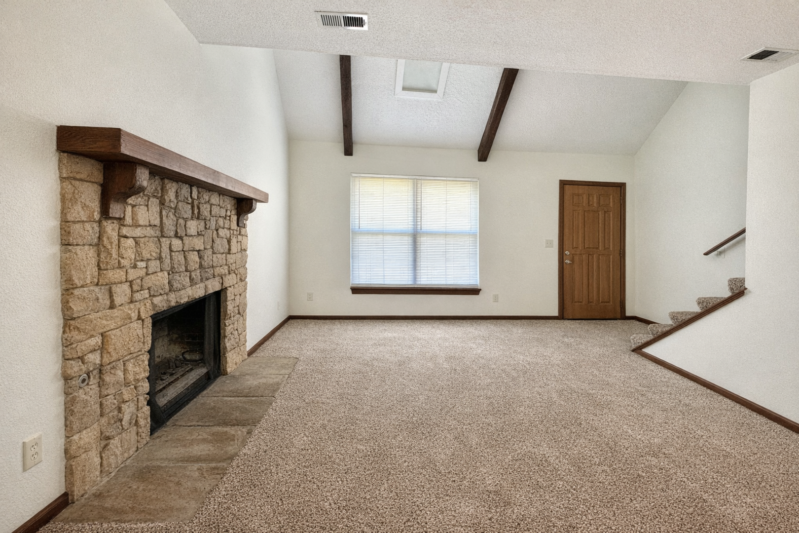 Liberty Apartment: 1400-1528 LaChateau Drive