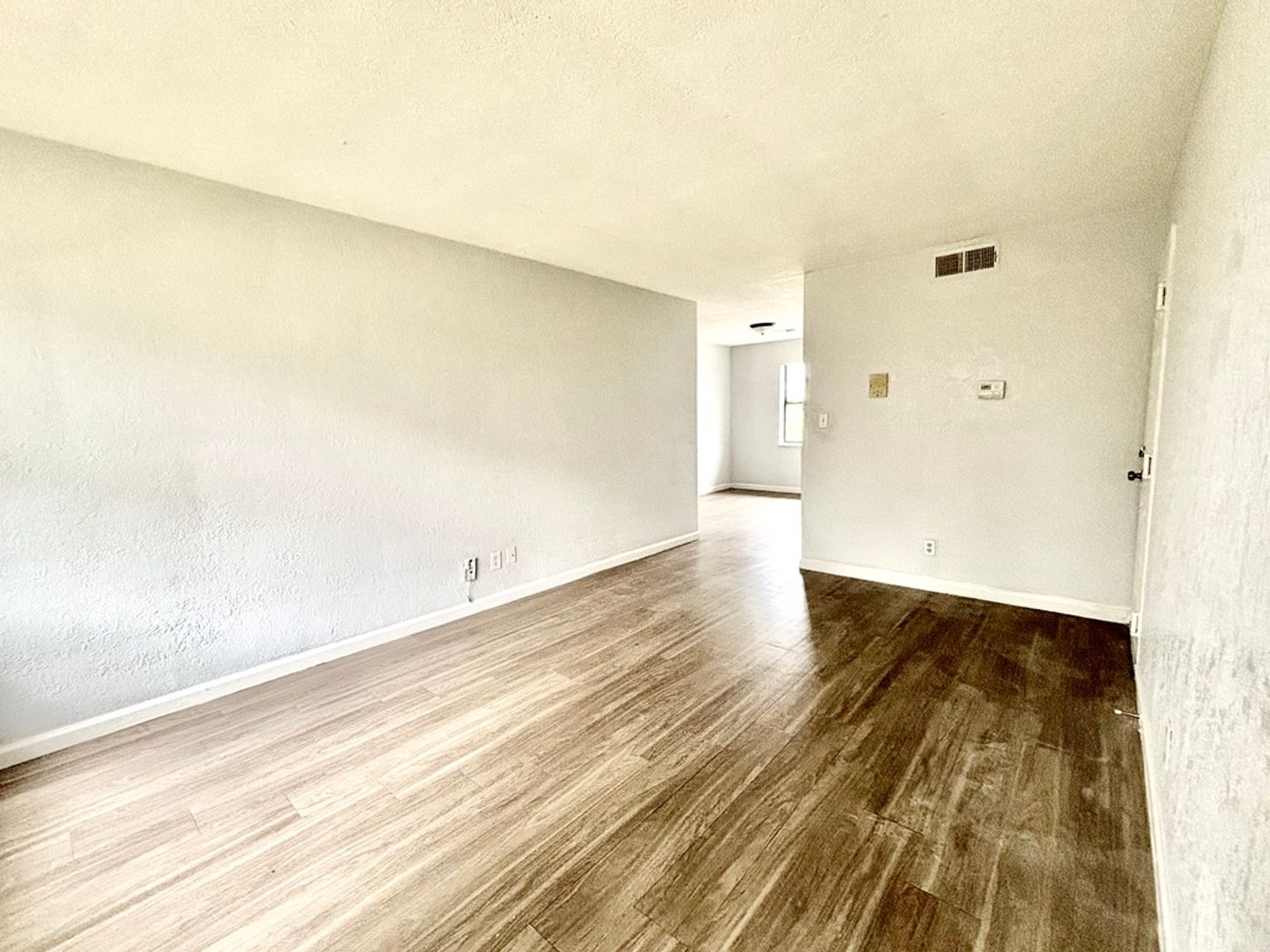 Kansas City Apartment: 8208 Troost Ave