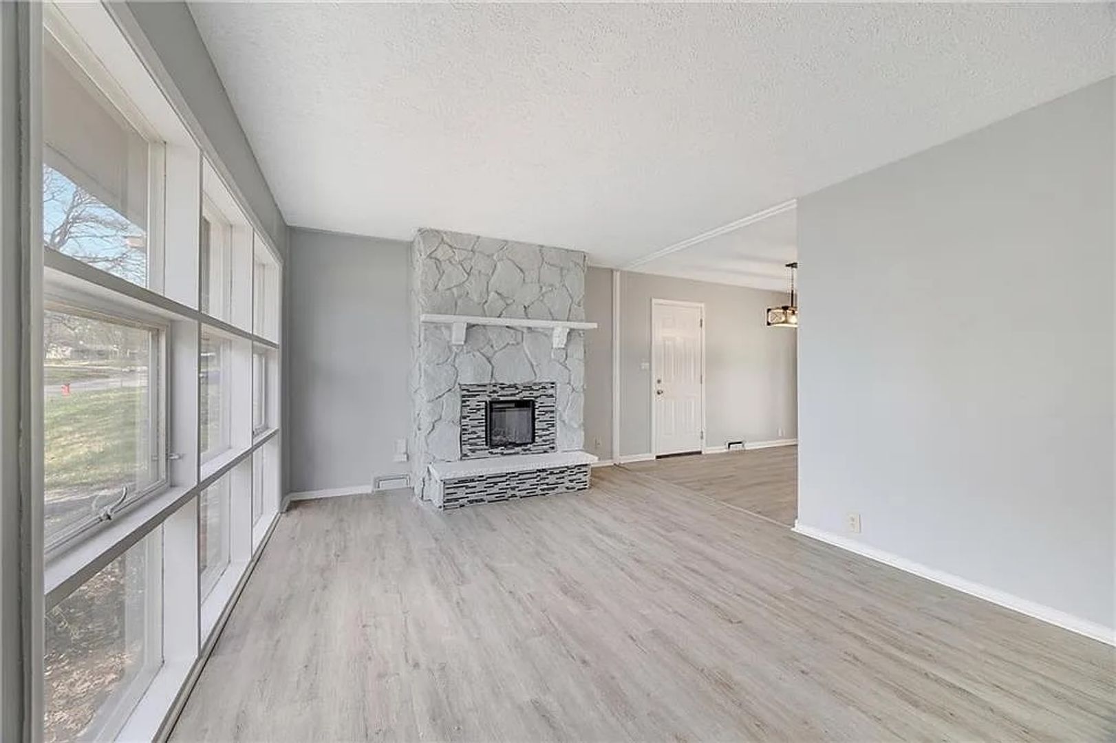 Kansas City House: 11409 Eastern Avenue