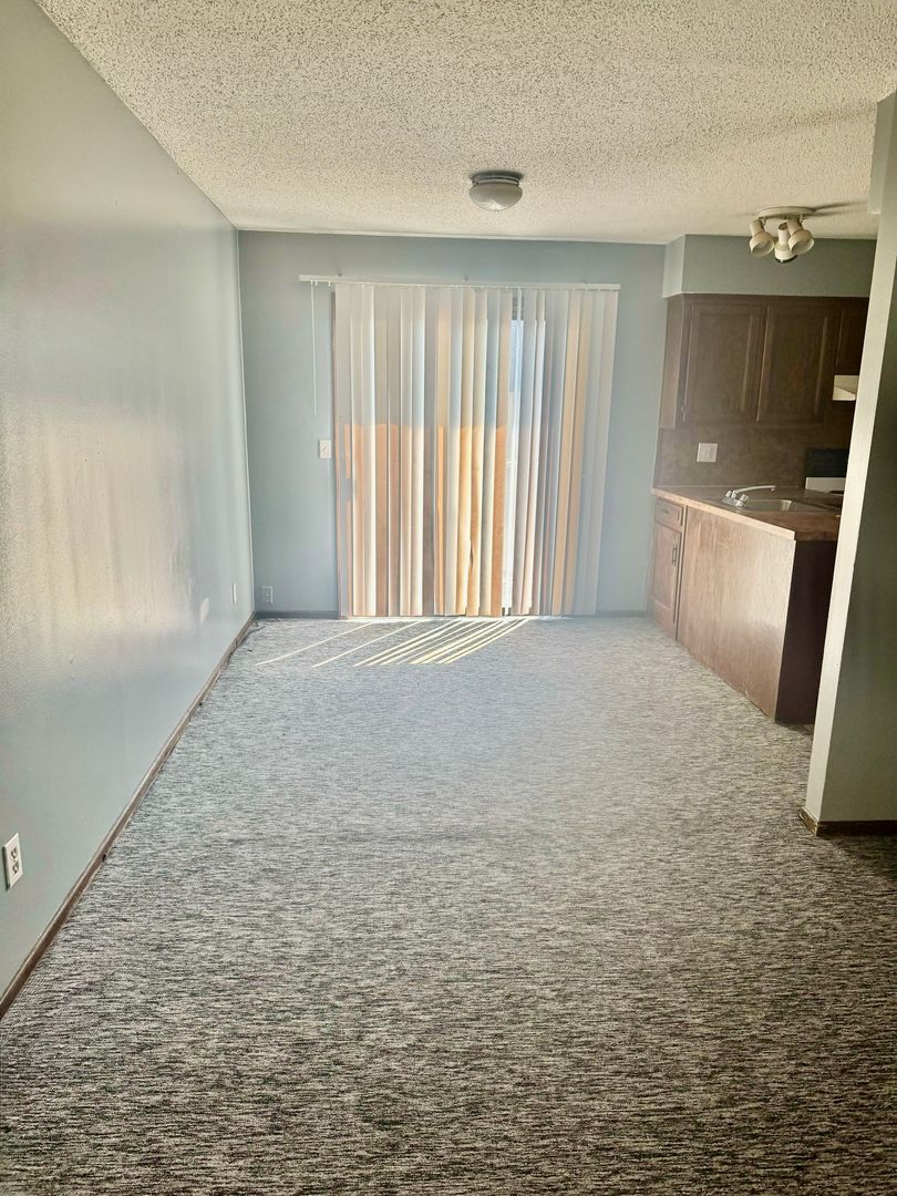 Raytown Apartment: 8630 Lane Ave.