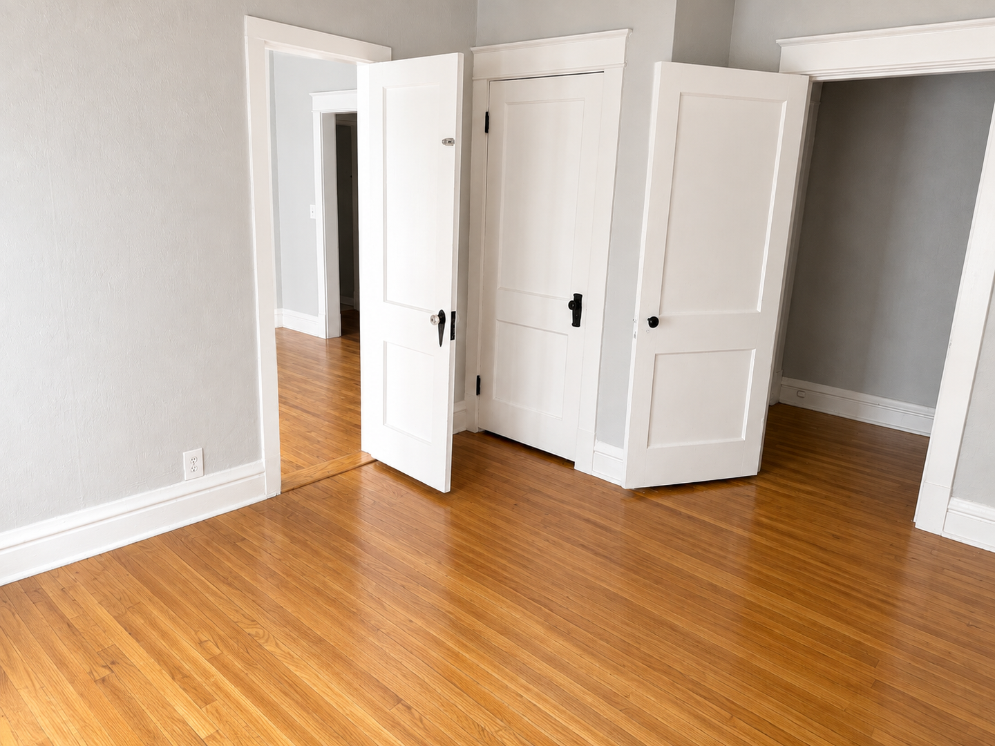Clean and Updated Apartment in Fantastic Location 11 of 12