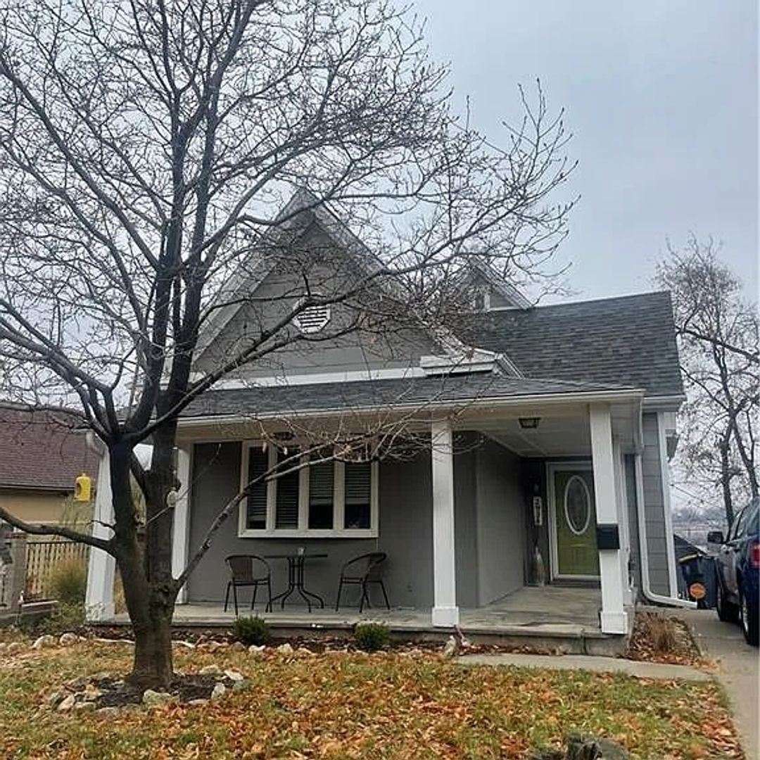 Kansas City House: 2934 Holly St.