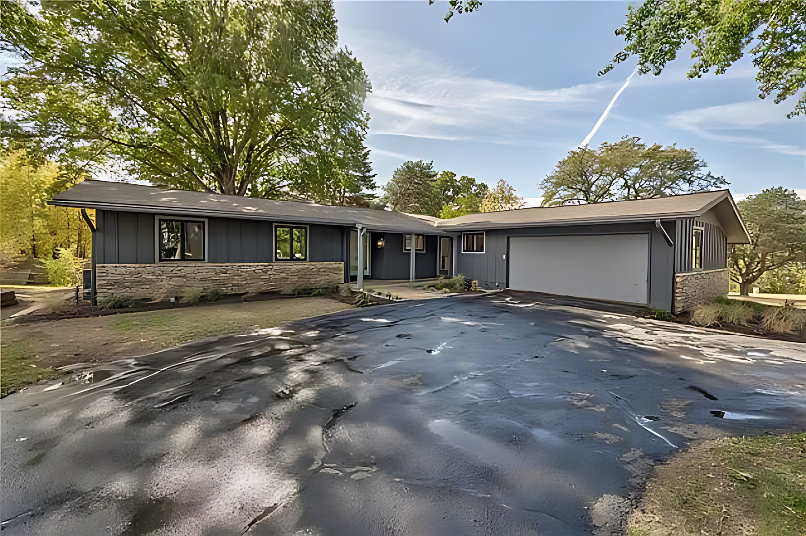 Overland Park House: 8717 W. 104th Street