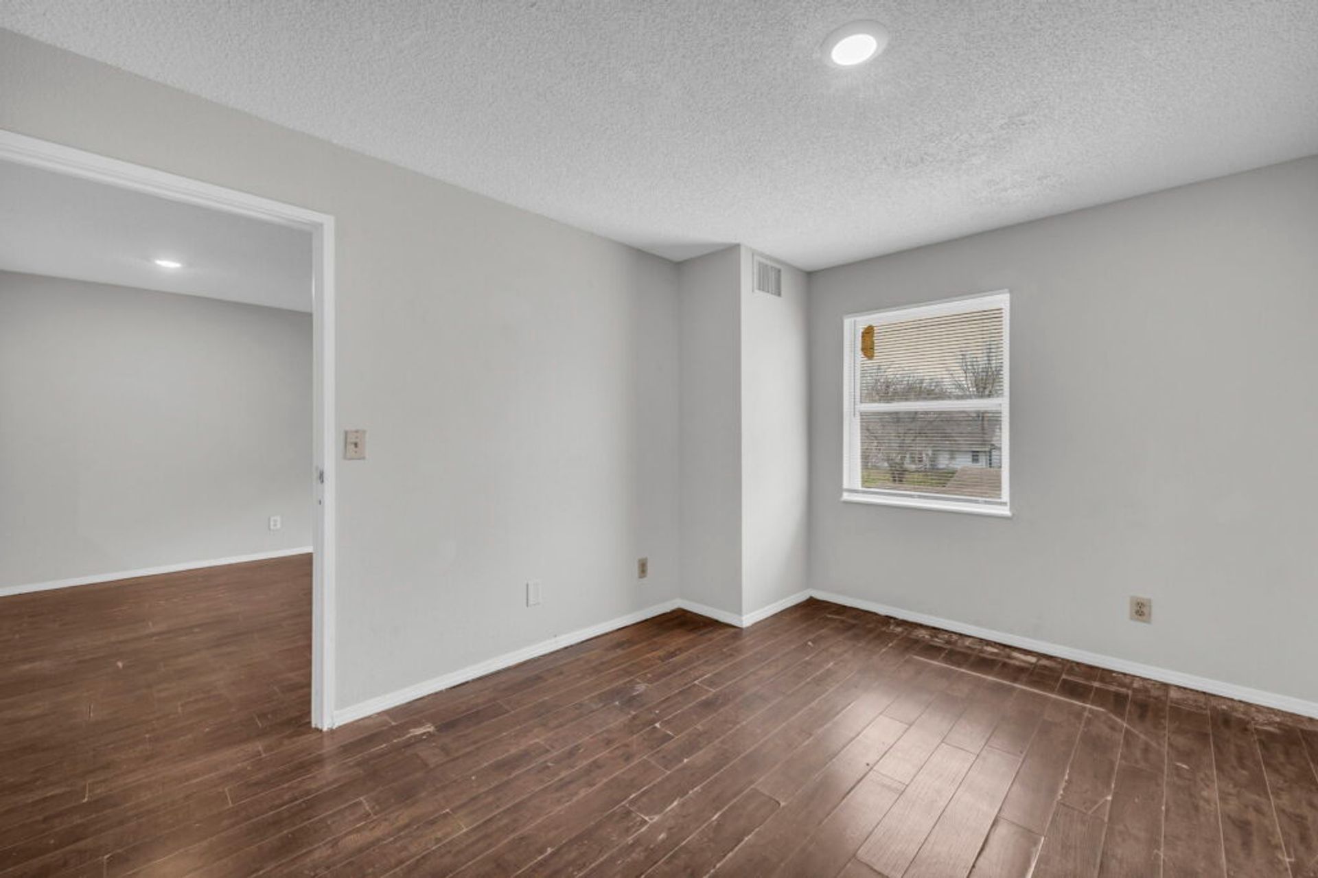 Lakeview II Apartments 7 of 12
