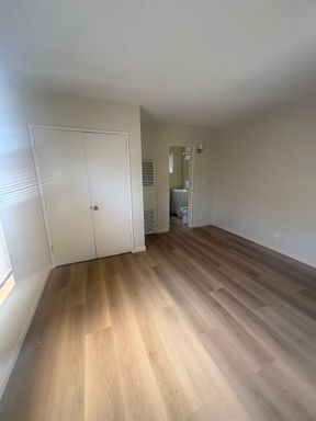 Energy Efficient- Culver City Bachelor Unit *MOVE IN SPECIAL* oac – photo 1