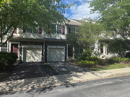 Valley View Townhouse – photo 1