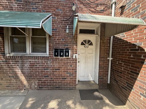 2 Bedroom Apartment – 400 North Springfield Road, Clifton Heights, PA 19018