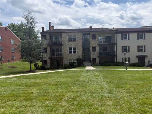 2 Bedroom Condo – 347 Drummers Lane, Wayne, PA 19087