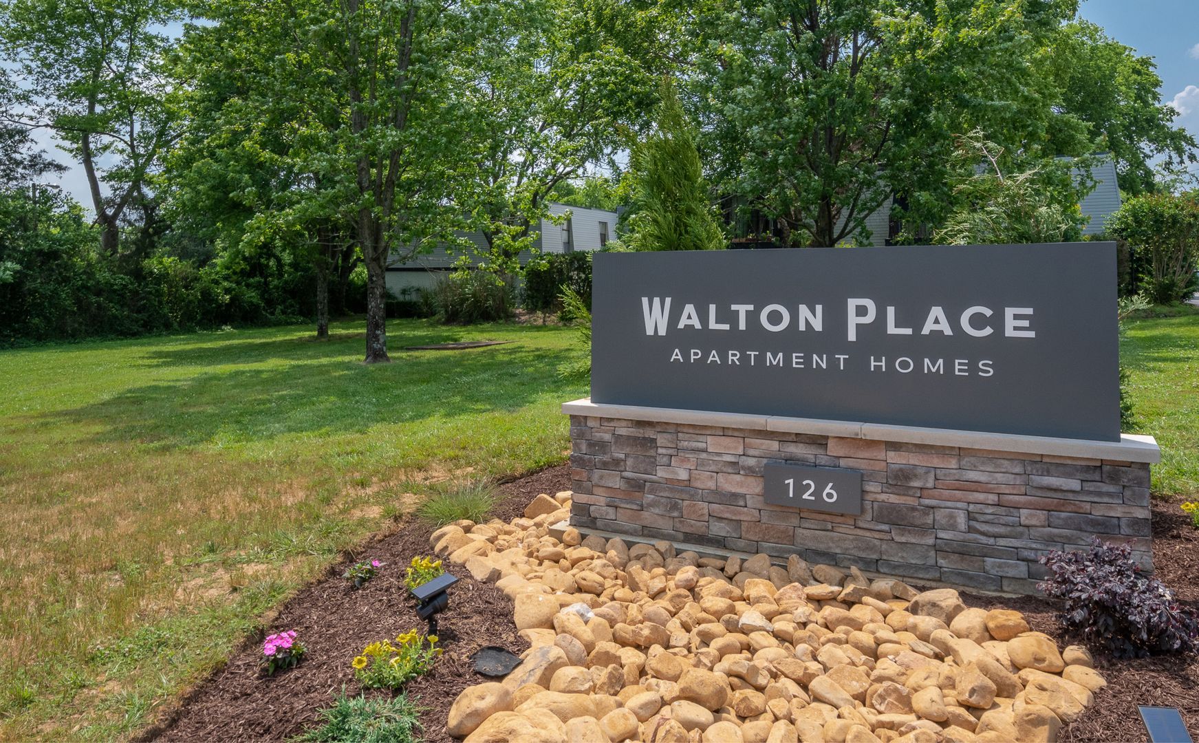Hendersonville Apartment: 126 Walton Ferry Road