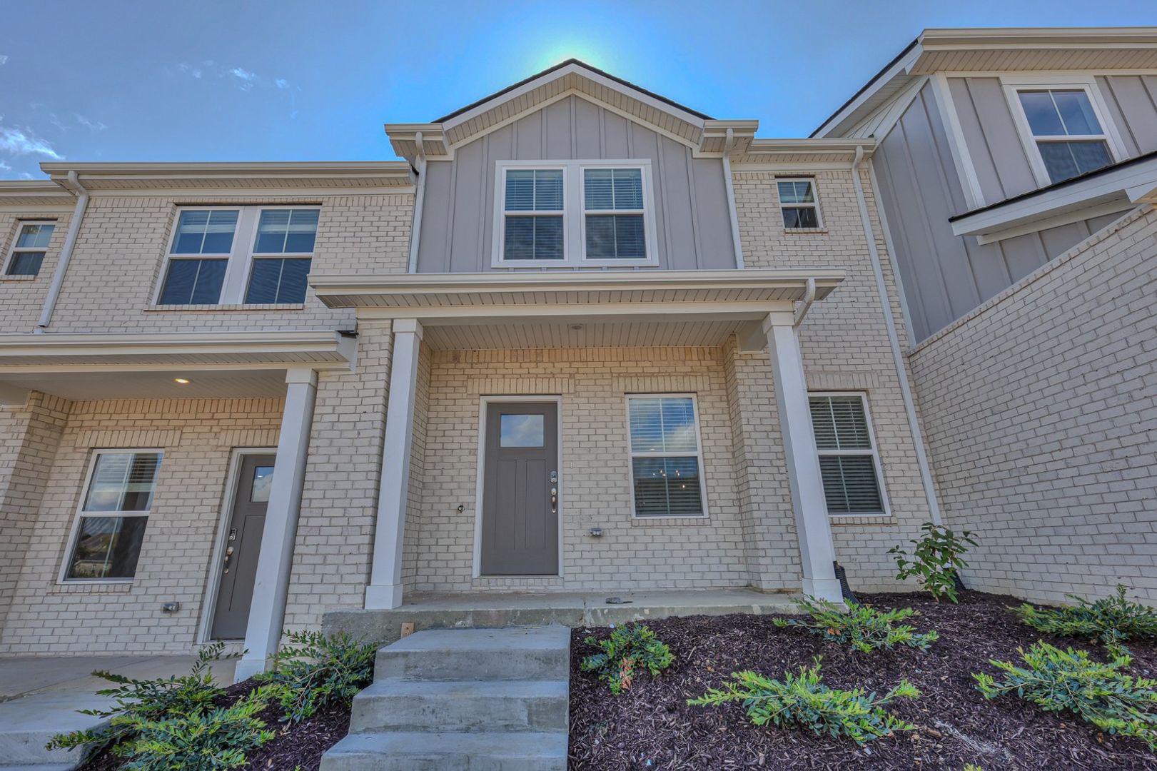 Gallatin House: 204 Douglas Bend Rd Unit #204