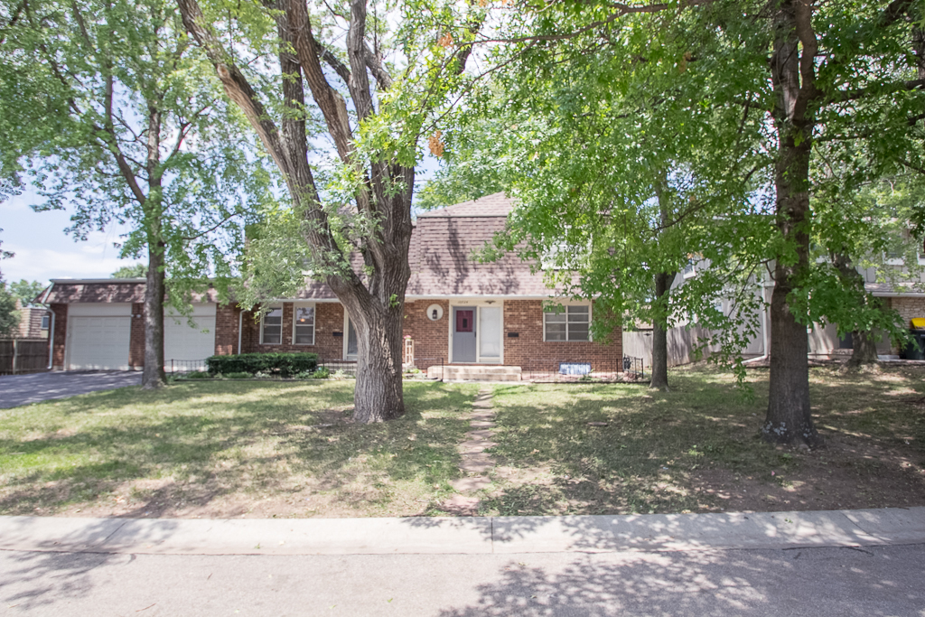 Overland Park House: 10724 W 88th Terrace