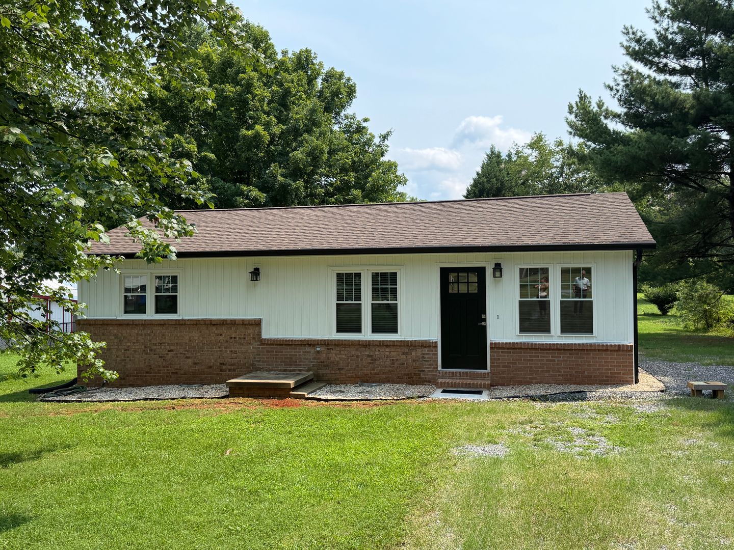 Statesville House: 145 Arrow Lane