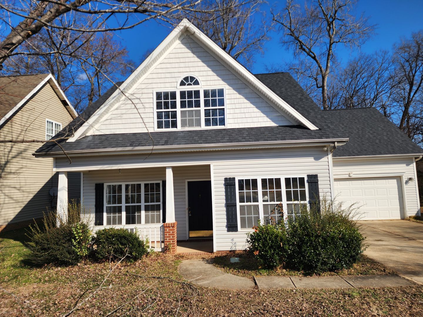 Charlotte House: 1919 Olsen Lane