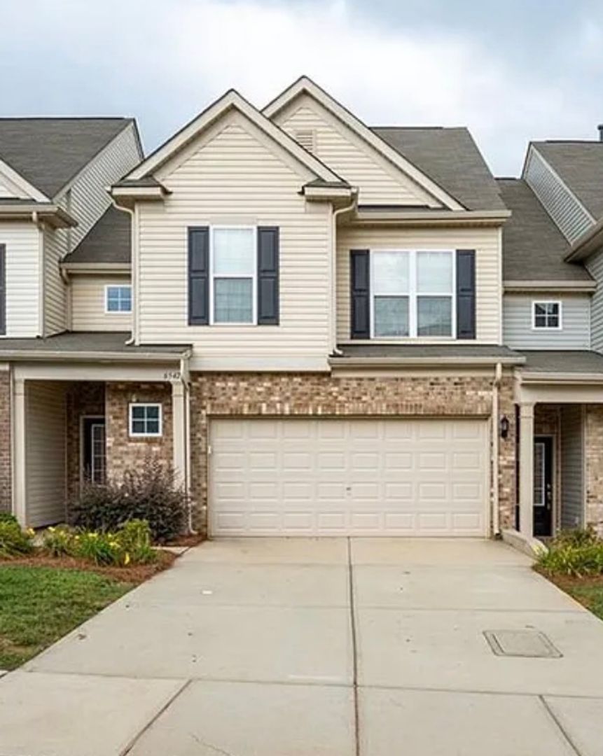 Charlotte House: 6542 Portland Rose Ln