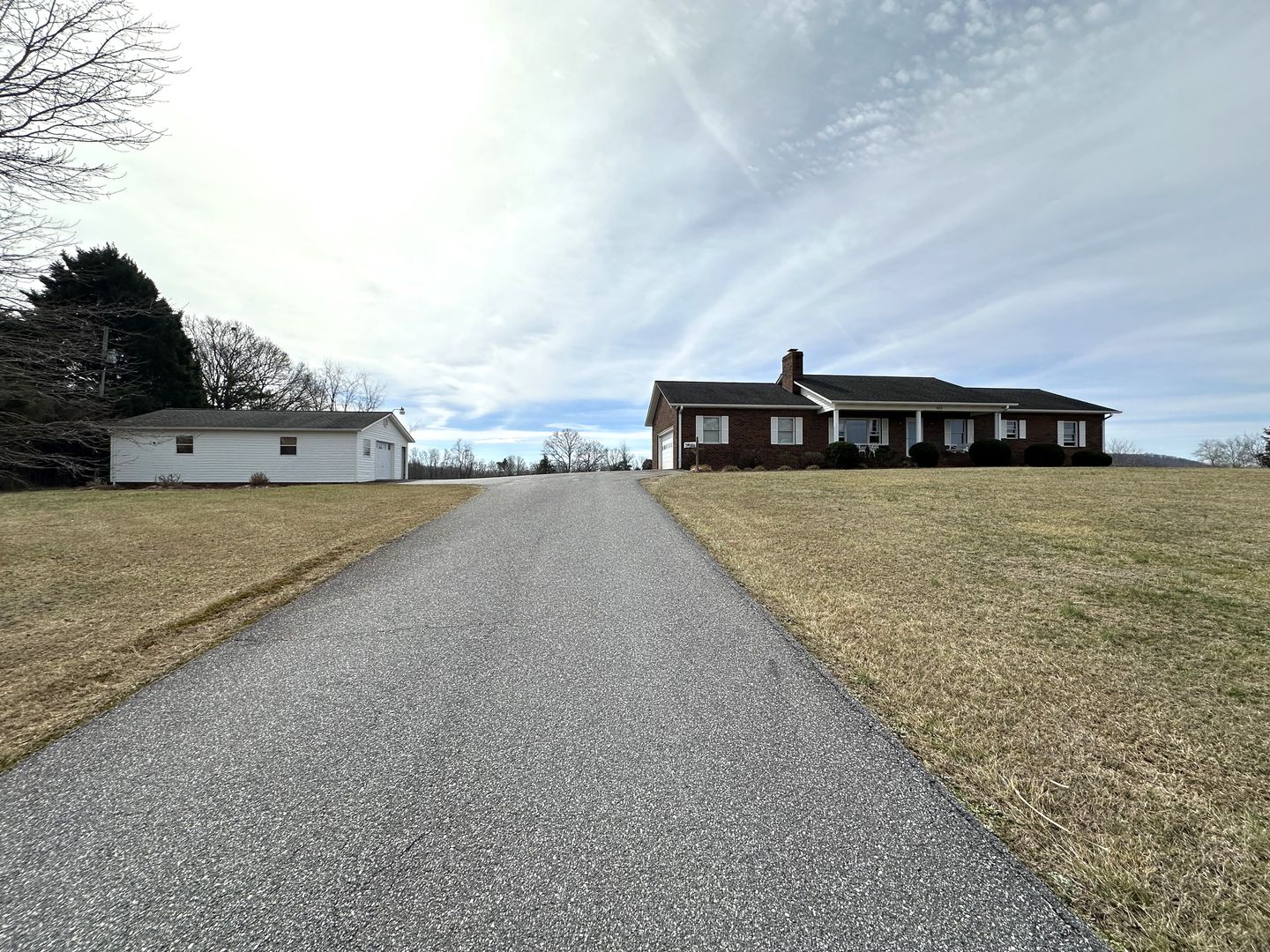 Statesville House: 583 Damascus Church Rd