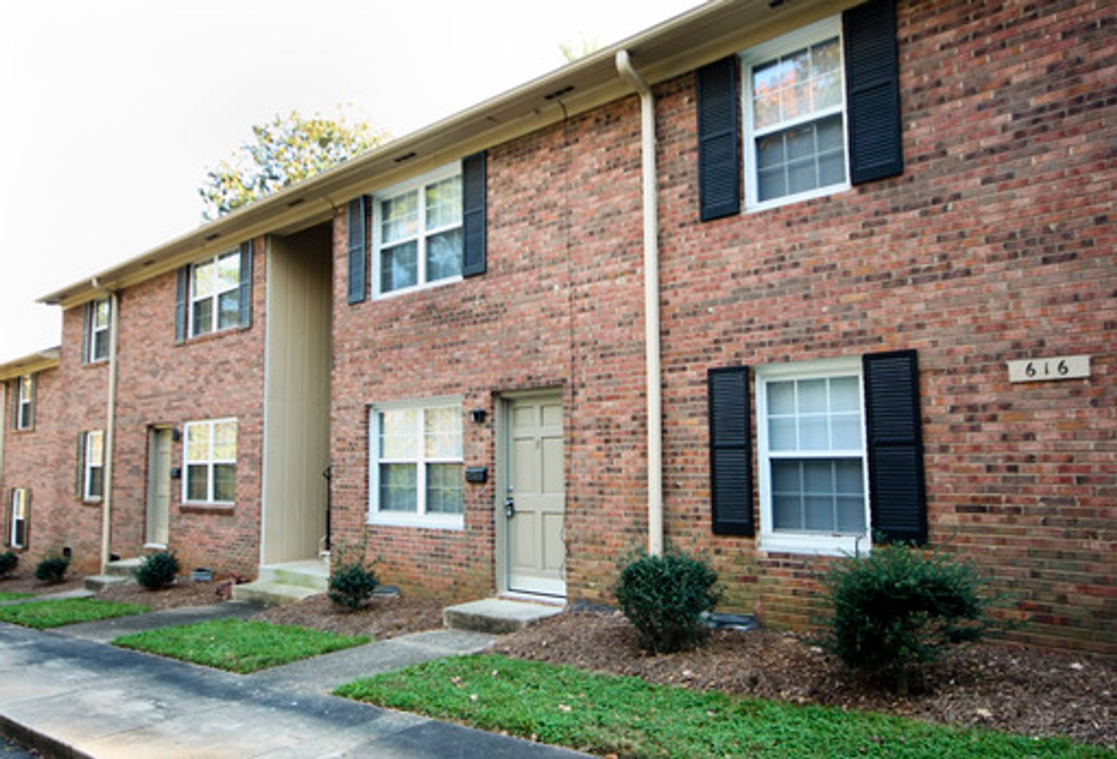 Statesville Apartment: 612 Davie Ave