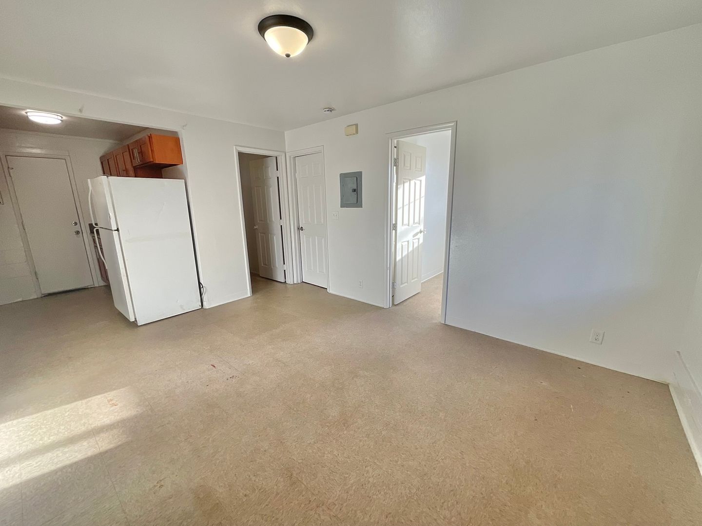 Waipahu House: 94-232 Aniani Place #A