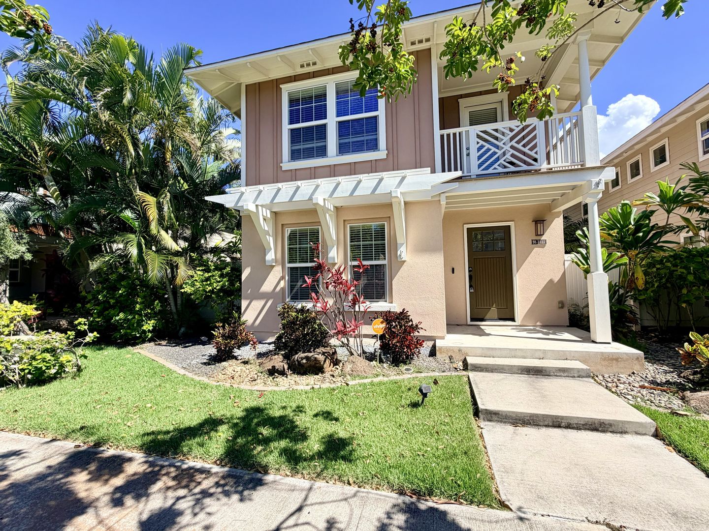 Ewa Beach House: 91-1122 Waipuhia St.