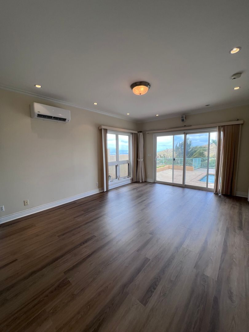 Kapolei House: 92-1341 Hauone Street