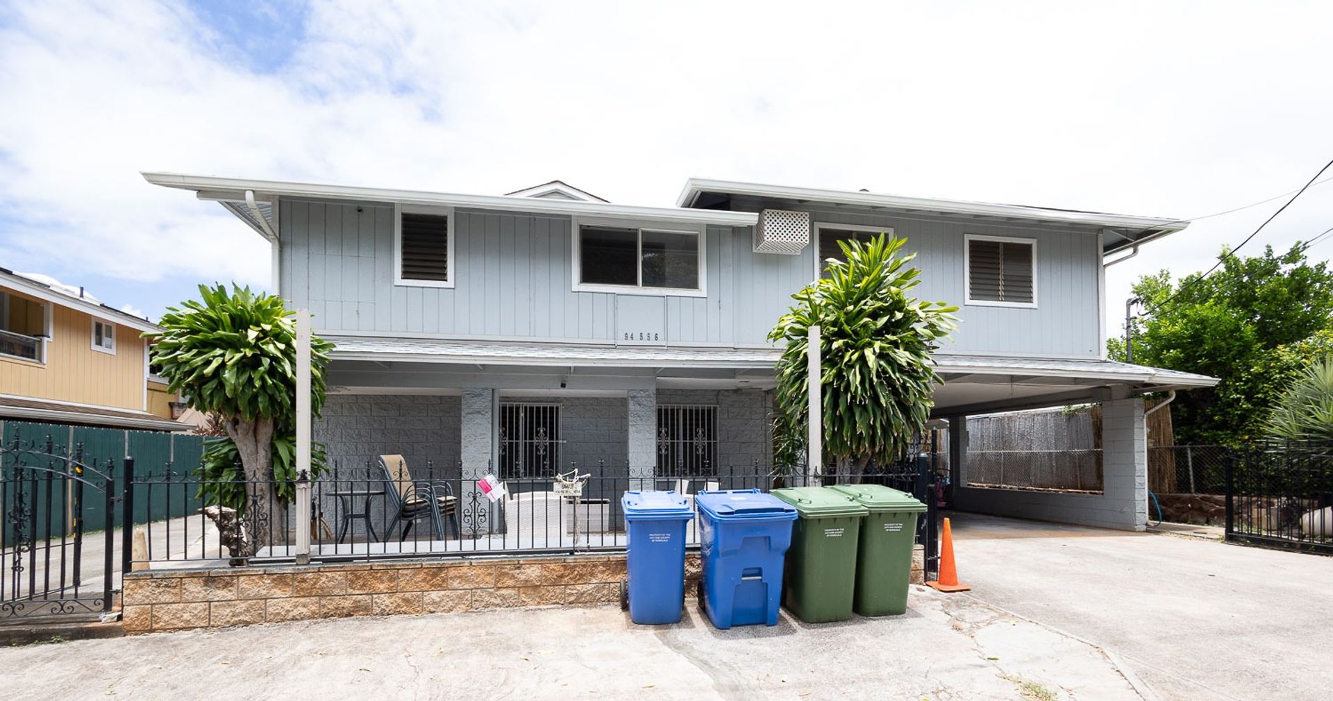 Waipahu House: 94-556 Laenui Street