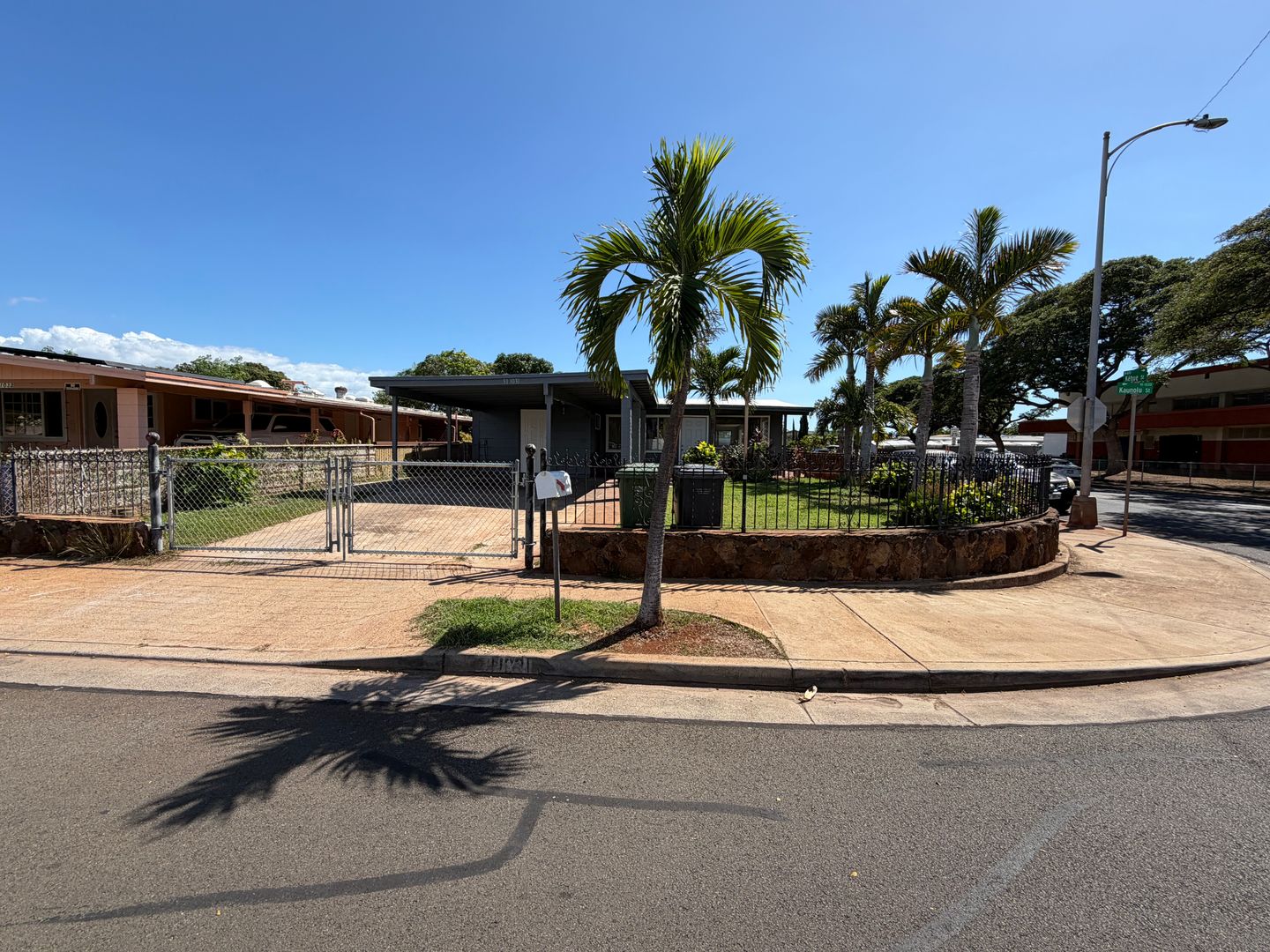 Ewa Beach House: 91-1031 Kaunolu Street