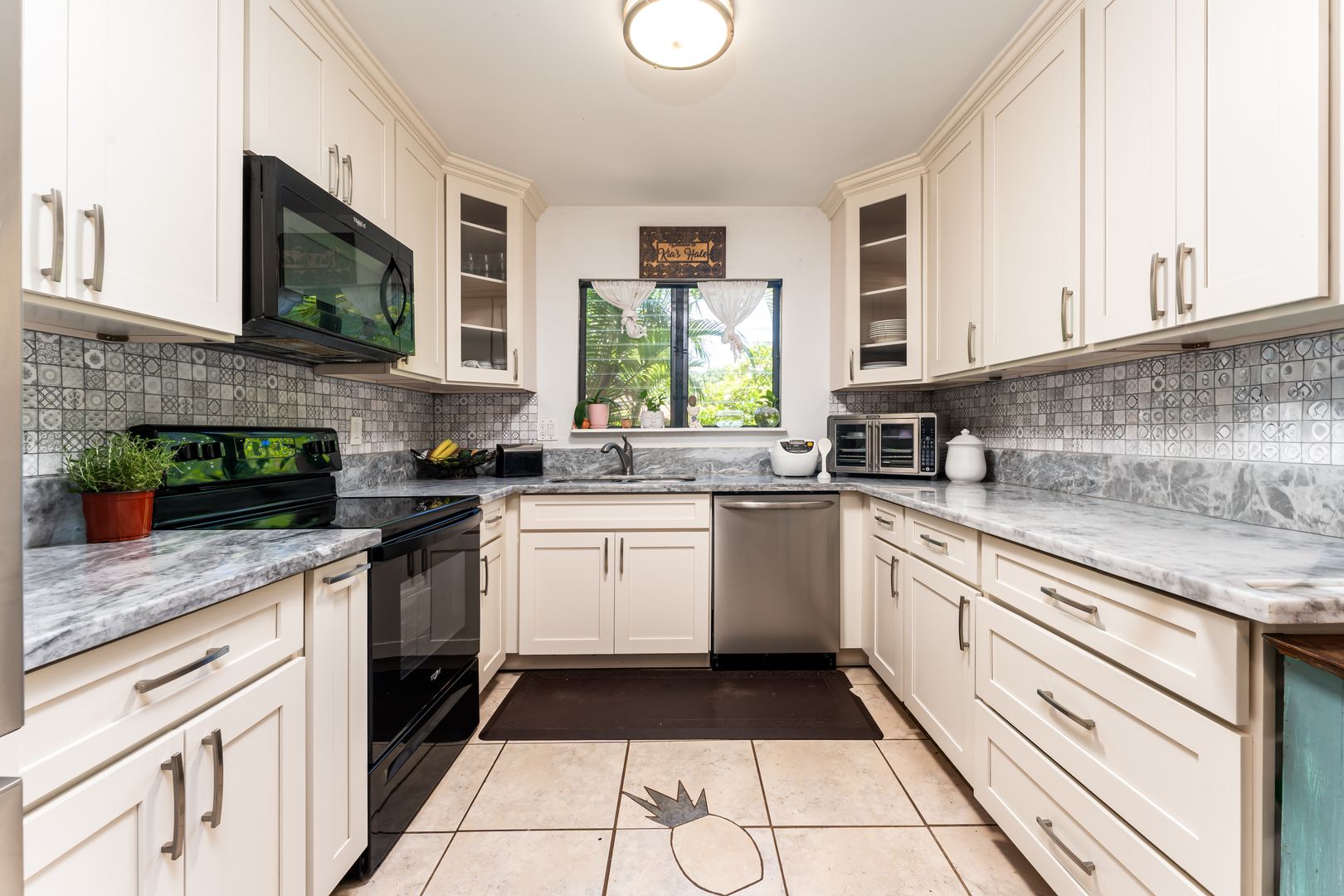Kihei Condo: 15 Kulanihakoi St #12D