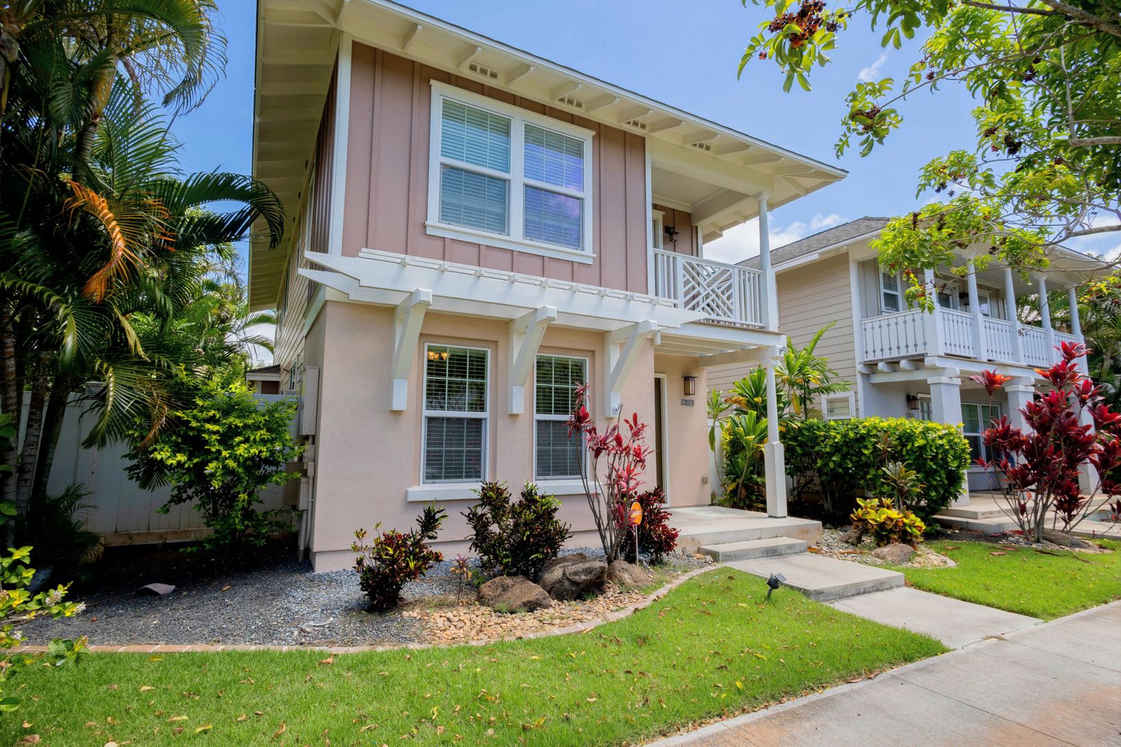 Ewa Beach House: 91-1122 Waipuhia St.
