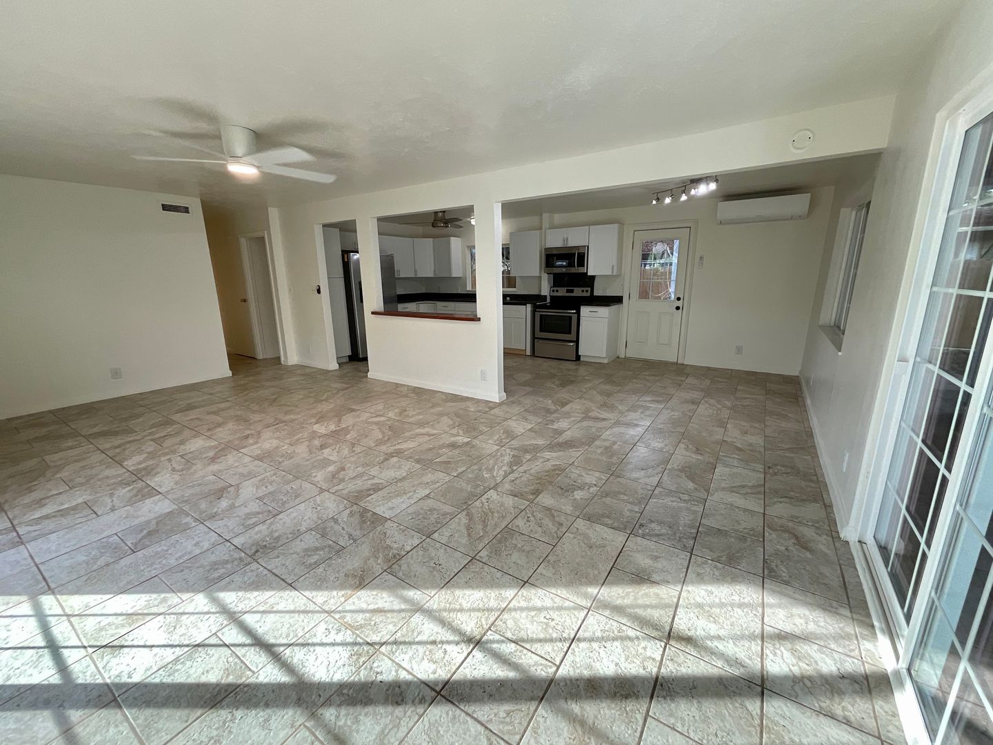 Waianae House: 85-059 Waianae Valley Road