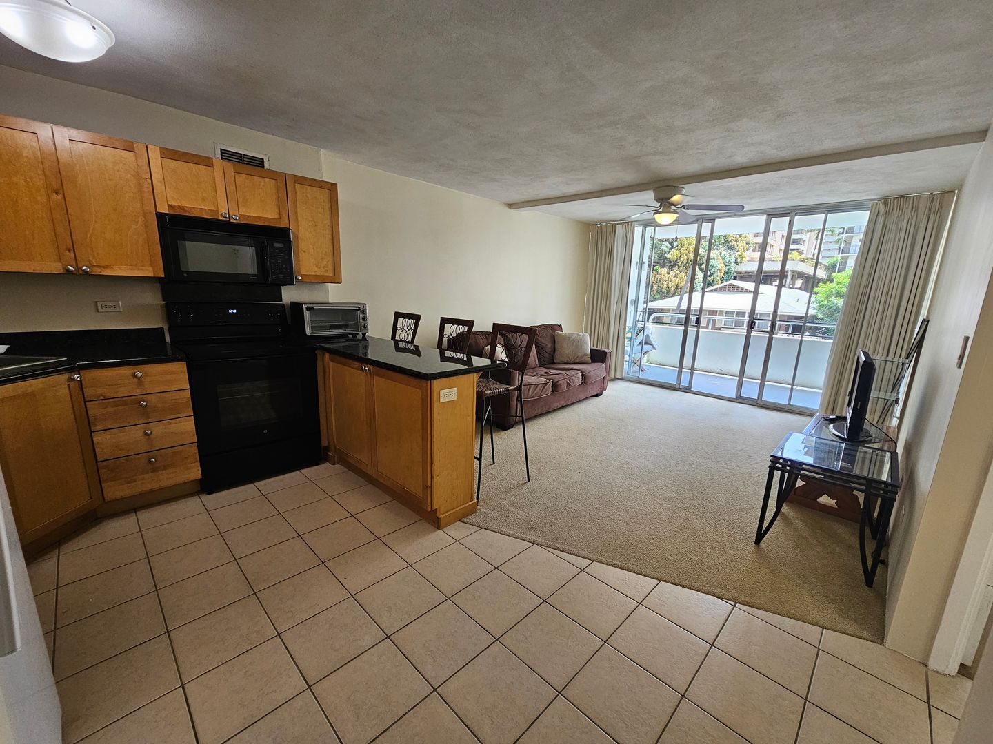 Honolulu Condo: 430 Kaiolu St. #206