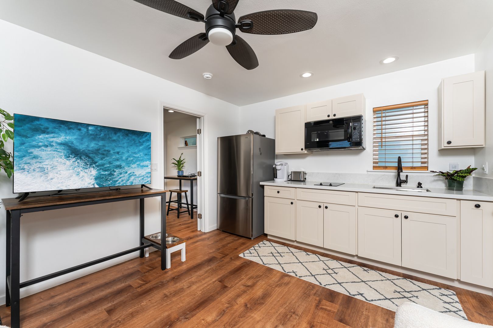 Kihei House: 72 Keala Pl #A1